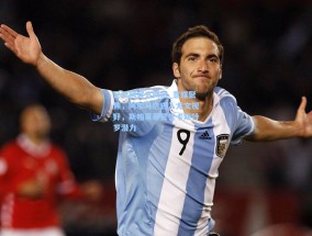 足彩网官方网站_意媒聚焦，阿尔马达进入尤文视野，斯帕莱蒂赞誉卡斯特罗潜力