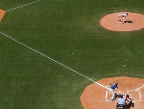 中国足彩网：美媒赛季评分出炉，鹈鹕唯一获A，火箭掘金亮眼，湖人勇士评级引关注