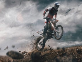 足彩网|巴萨双子星亚马尔与拉菲尼亚，绿茵场上的璀璨壁纸