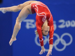 足彩网平台_15分钟速胜！樊振东欧冠首秀3-0轻取对手，方博赛后犀利点评，对手表现宛若公园大爷