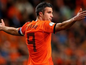 足彩网平台_梦剧场4-4惊魂夜！2.3亿豪华阵容暴露四大结构性顽疾，阿莫林的战术革命在英超撞墙？